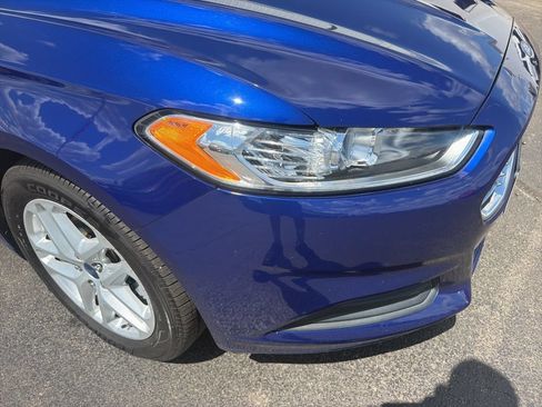 Used 2015 Ford Fusion SE FWD image 9