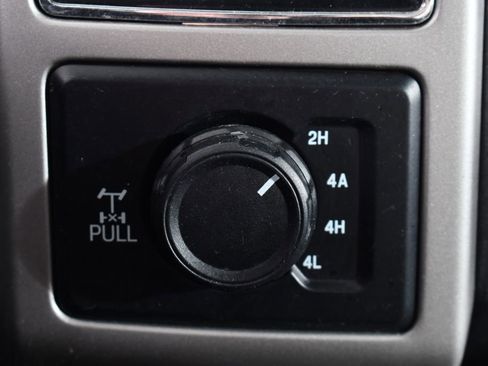 Used 2018 Ford F150 Lariat w/ Equipment Group 502A Luxury image 30