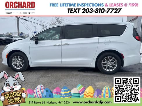 New 2026 Chrysler Voyager LX image 5