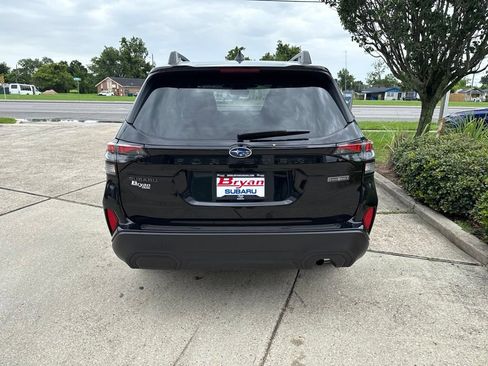Certified 2025 Subaru Forester Premium AWD/4WD image 6