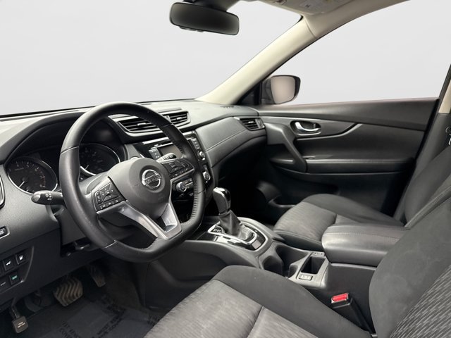 Used 2020 Nissan Rogue SV AWD/4WD image 10