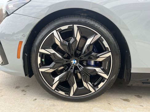 Certified 2025 BMW i5 M60 w/ Premium Package image 13