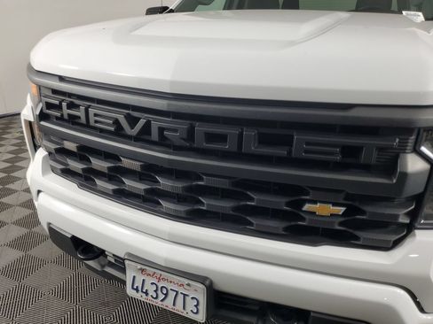 Used 2022 Chevrolet Silverado 1500 Custom AWD/4WD image 10