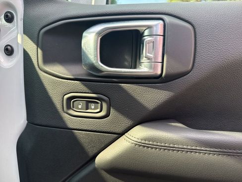 Used 2023 Jeep Wrangler Altitude image 67