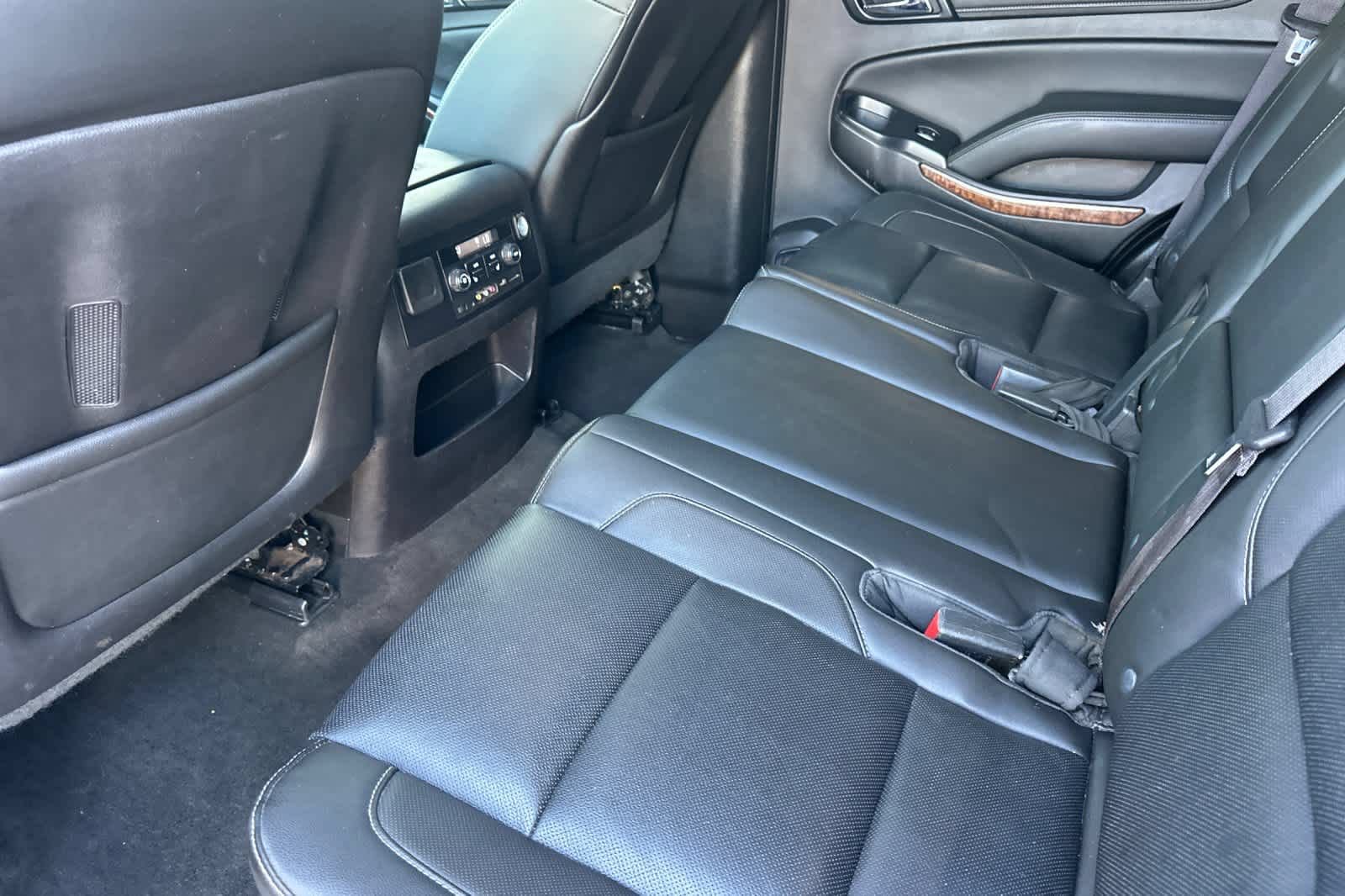 Used 2015 Chevrolet Tahoe LTZ AWD/4WD image 4