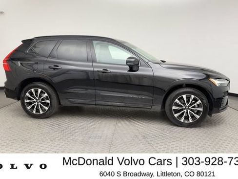 Certified 2025 Volvo XC60 B5 Plus AWD/4WD image 9