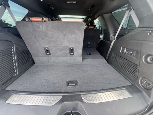 Used 2024 GMC Yukon Denali Ultimate image 35