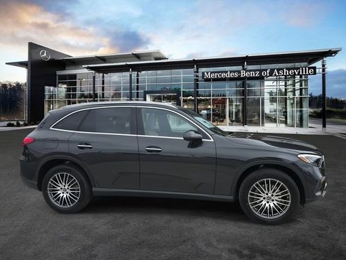 Used 2026 Mercedes-Benz GLC 300 4MATIC image 1