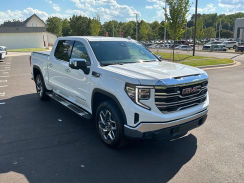 Used 2024 GMC Sierra 1500 SLT w/ SLT Premium Plus Package AWD/4WD image 1