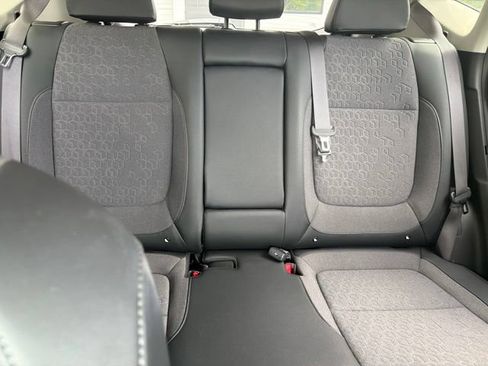 Used 2024 Kia Seltos S AWD/4WD image 17