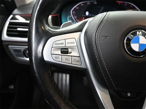 Used 2020 BMW 740i xDrive 740i xDrive w/ Cold Weather Package image 32