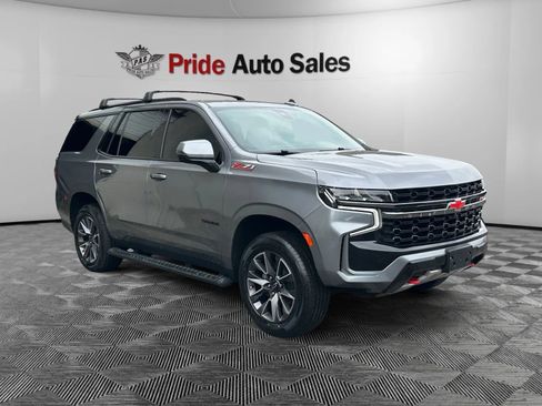Used 2021 Chevrolet Tahoe Z71 w/ Z71 Signature Package AWD/4WD image 3