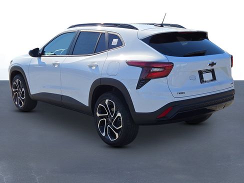 New 2026 Chevrolet Trax RS w/ Driver Confidence Package image 7