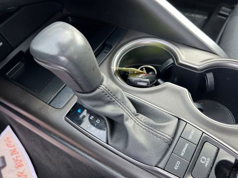 Used 2024 Toyota Camry XSE image 28