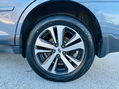 Used 2018 Subaru Outback 3.6R Limited image 29