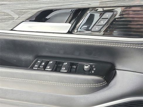 Used 2022 Jeep Wagoneer Series III image 33