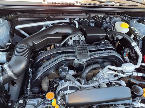 Certified 2025 Subaru Crosstrek 2.0i Premium image 15