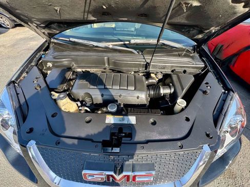 Used 2011 GMC Acadia SLT image 12