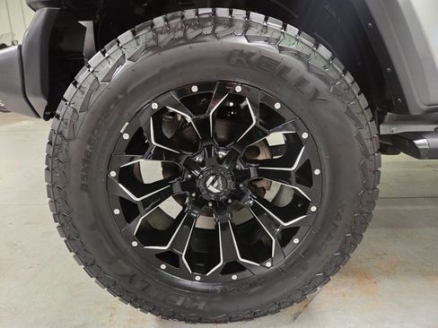Used 2019 Jeep Wrangler Unlimited Sport S AWD/4WD image 13