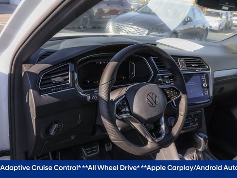 Certified 2022 Volkswagen Tiguan SEL R-Line image 4