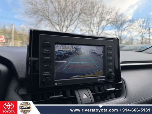 Certified 2022 Toyota RAV4 LE image 21
