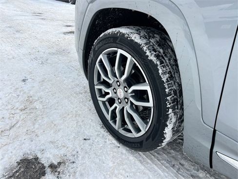 Used 2024 GMC Terrain Denali w/ Denali Premium Package image 34