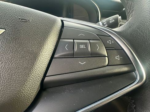 Used 2022 Cadillac XT5 Luxury image 16