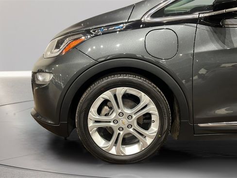 Used 2020 Chevrolet Bolt LT image 35