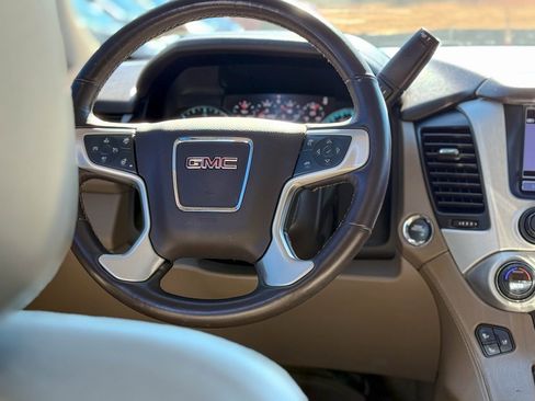Used 2017 GMC Yukon XL SLT w/ Open Road Package image 25