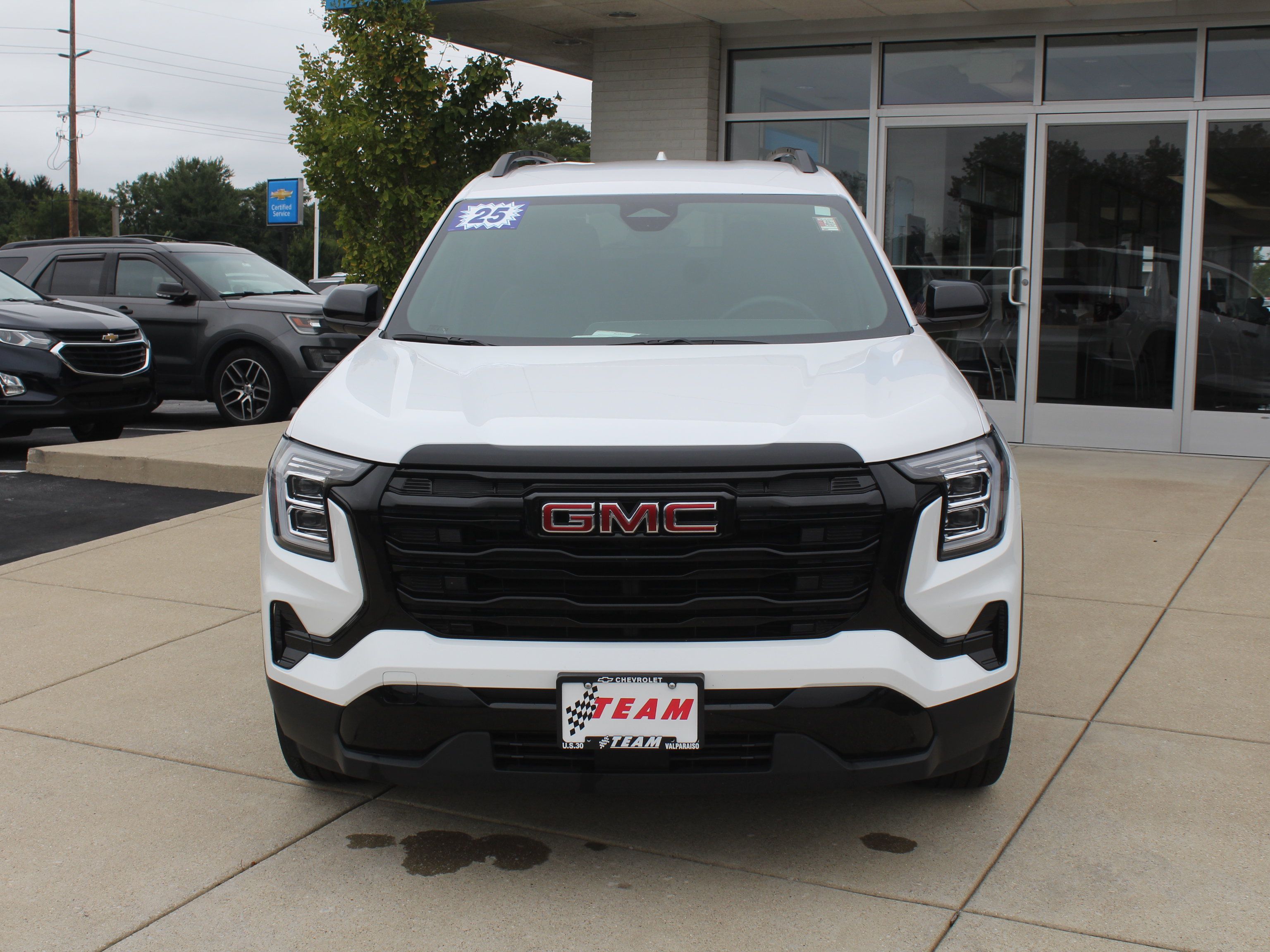 Used 2026 GMC Terrain Elevation w/ Elevation Premium Package AWD/4WD image 11