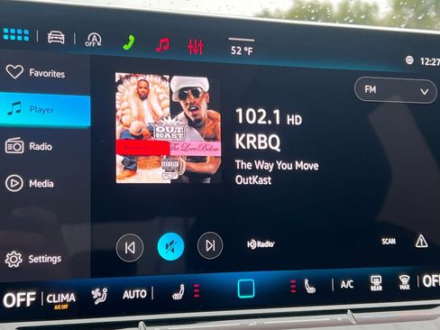 New 2026 Volkswagen Tiguan SE R-Line image 18