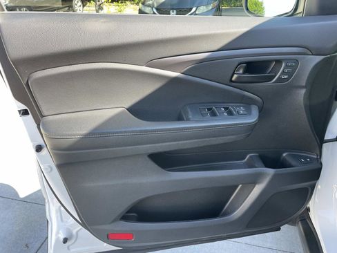 Certified 2023 Honda Passport EX-L image 15