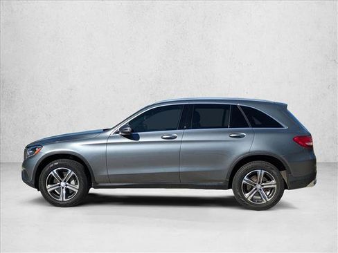 Used 2017 Mercedes-Benz GLC 300 4MATIC image 8