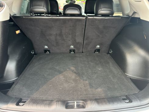 Used 2018 Jeep Compass Latitude w/ Popular Equipment Group image 27