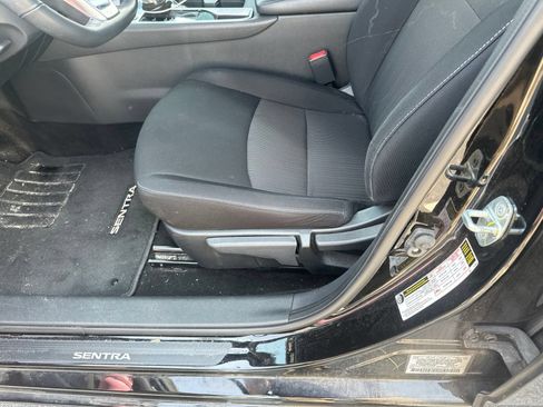 Used 2023 Nissan Sentra SV FWD image 7