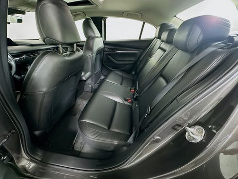 Used 2025 MAZDA MAZDA3 s image 29