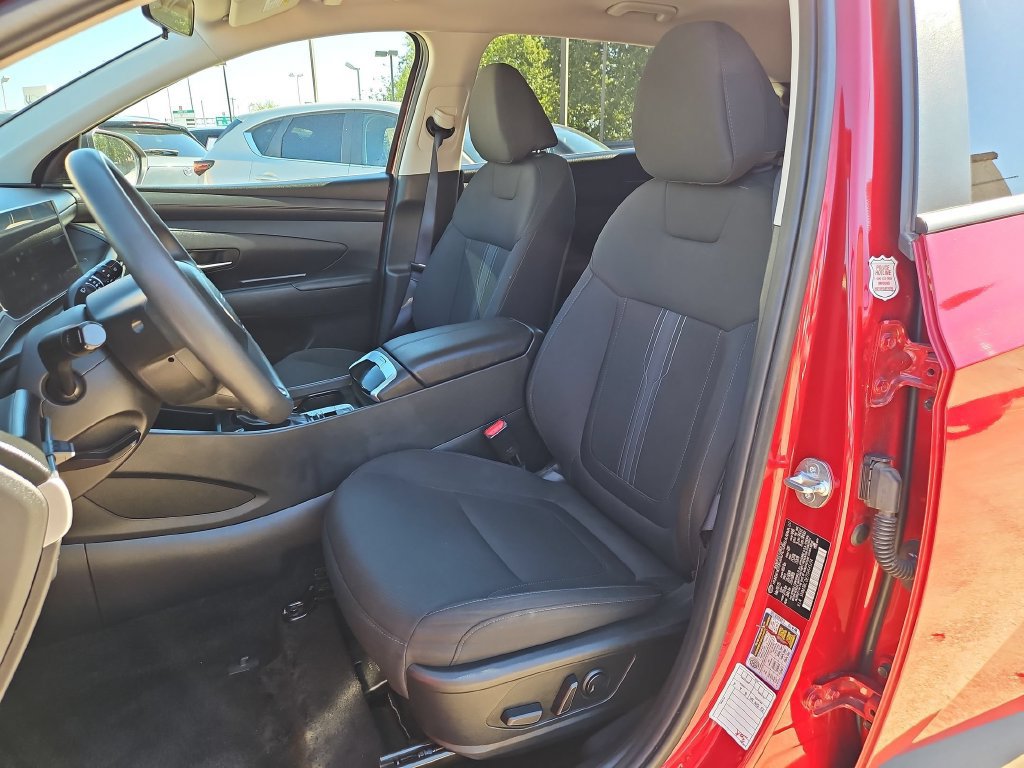 Used 2025 Hyundai Tucson SEL AWD/4WD image 22