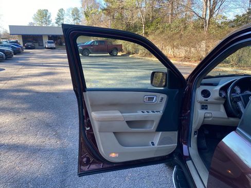 Used 2012 Honda Pilot Touring image 13