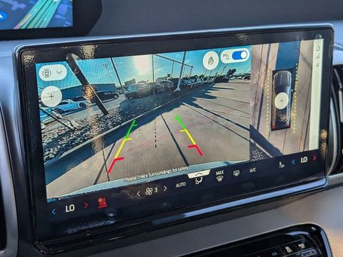 New 2025 Ford Expedition Active image 36