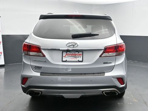 Used 2017 Hyundai Santa Fe SE Ultimate image 8