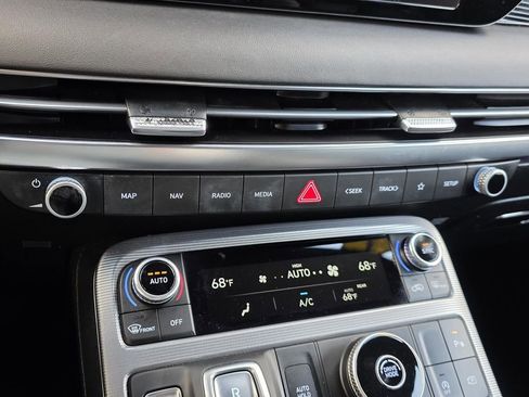 Used 2024 Hyundai Palisade Calligraphy image 32