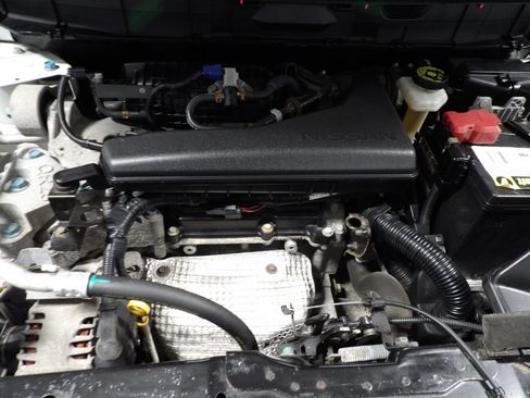 Used 2019 Nissan Rogue SV AWD/4WD image 21