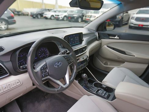 Used 2021 Hyundai Tucson Sport image 4