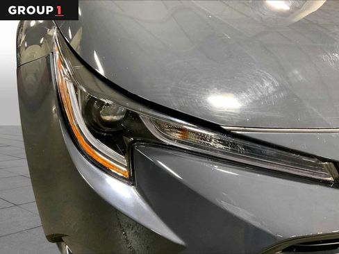 Certified 2025 Toyota Corolla LE FWD image 28