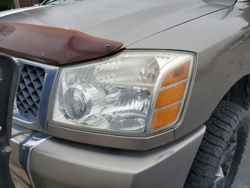 Used 2006 Nissan Titan SE image 8