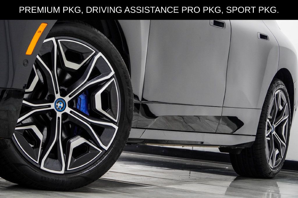 Used 2024 BMW iX xDrive50 w/ Premium Package AWD/4WD image 3