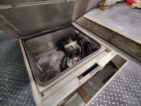 Used 2014 Ford F450 XL w/ Power Equipment Group image 16