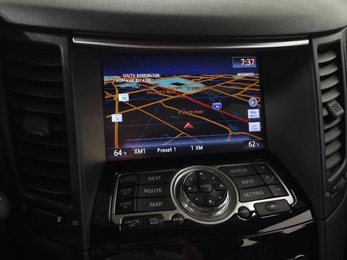 Used 2017 INFINITI QX70 AWD w/ Premium Package image 22