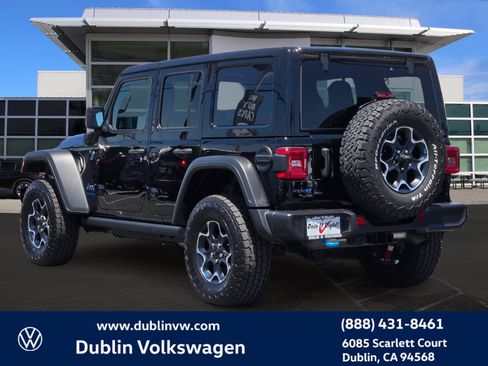 Used 2023 Jeep Wrangler Unlimited Rubicon 4xe w/ Cold Weather Group AWD/4WD image 6