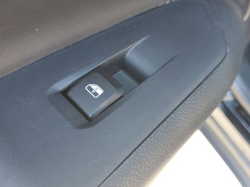 New 2026 Jeep Compass Latitude image 17